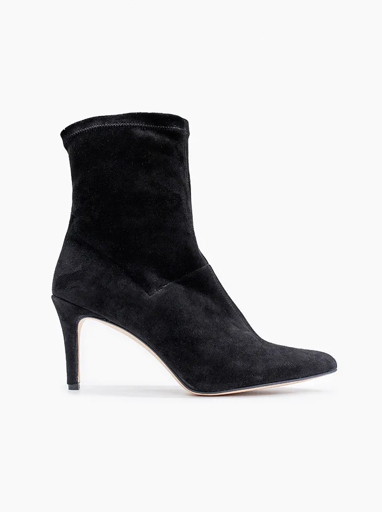 Darcy black