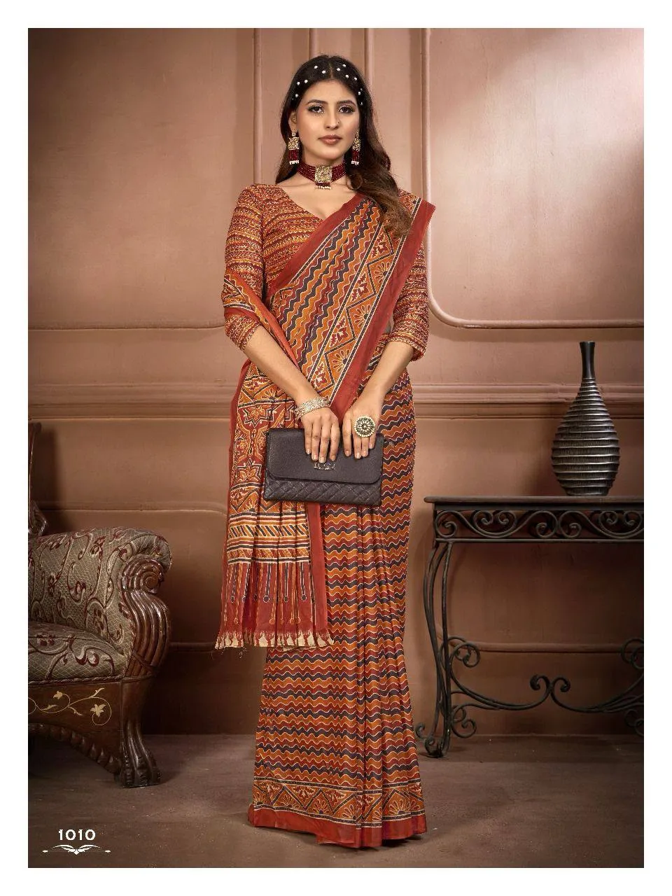 Elegant Pure Mulmul Cotton Saree for a timeless, comfortable look with Blouse Piece